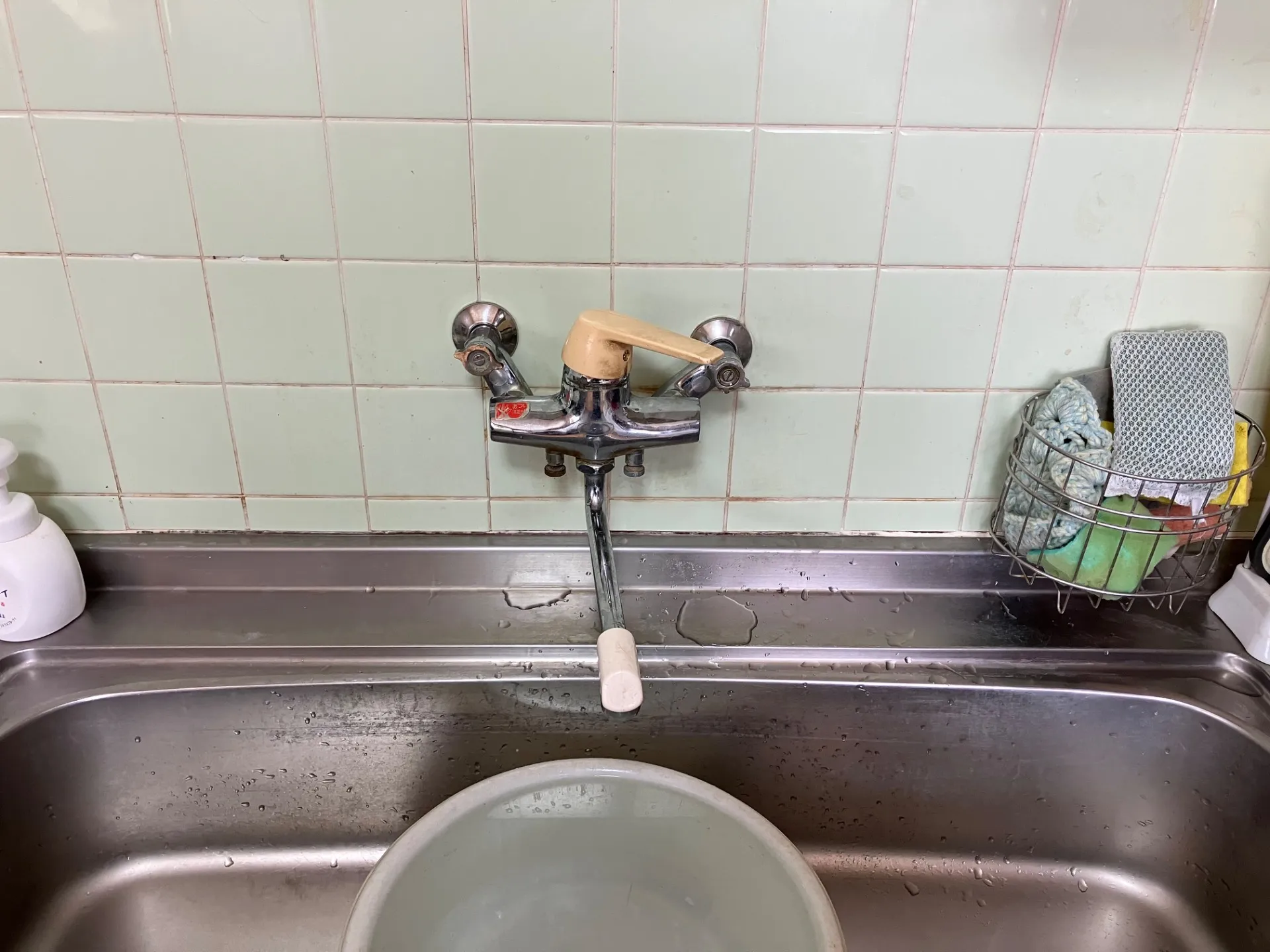 2月２０日　中泊町台所水栓交換