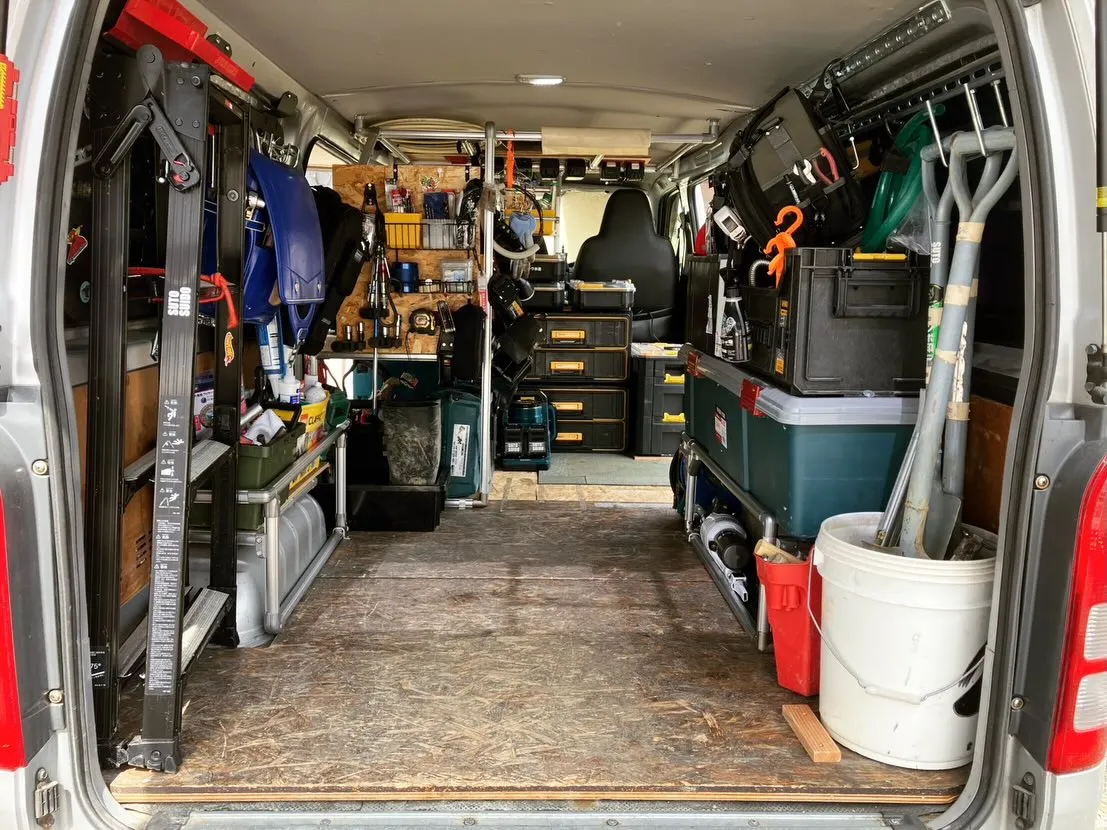 時間があったので荷室のレイアウト変更