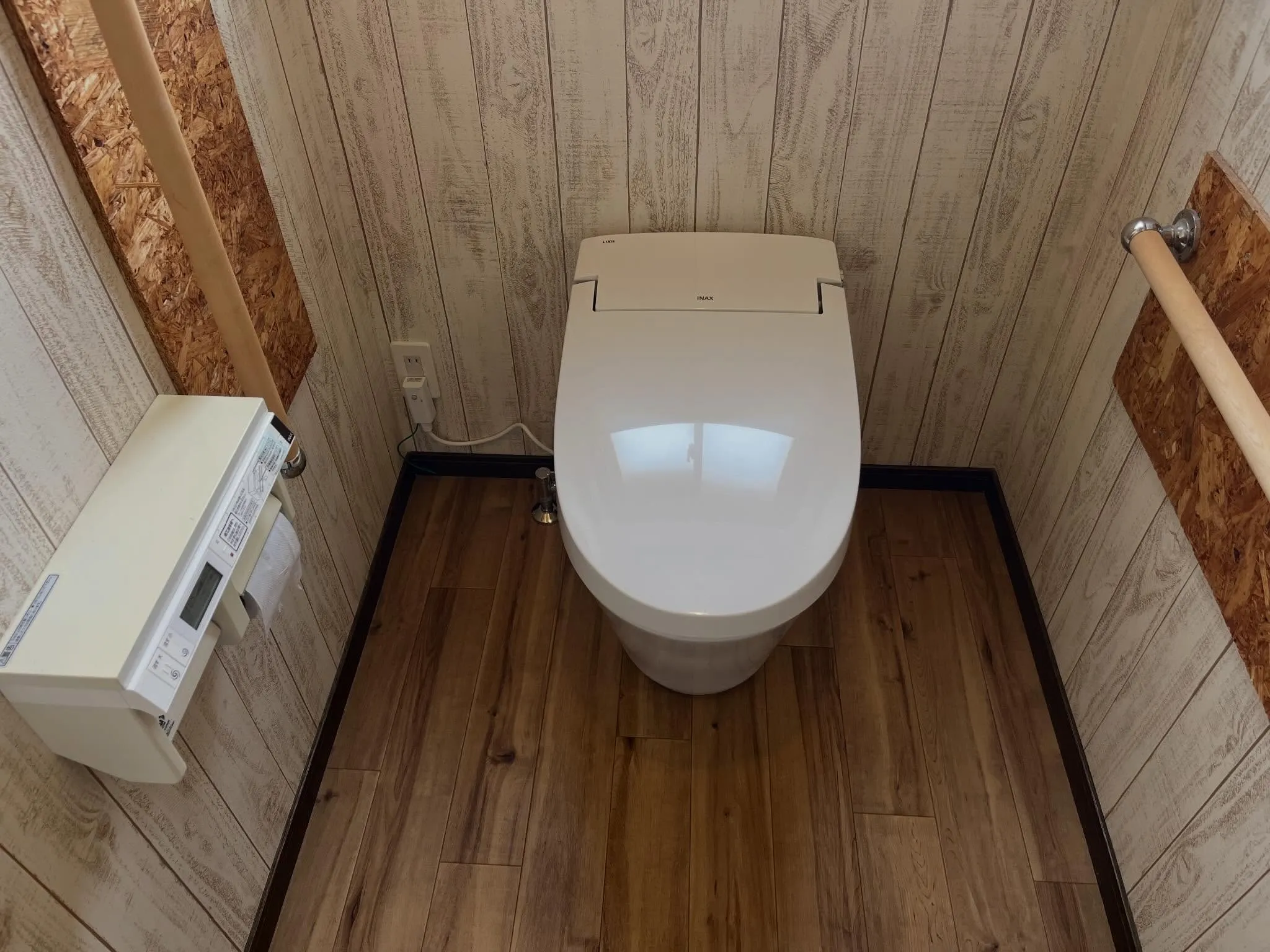 自宅購入時にいただいたトイレ、色々不具合が出ていたので交換し...